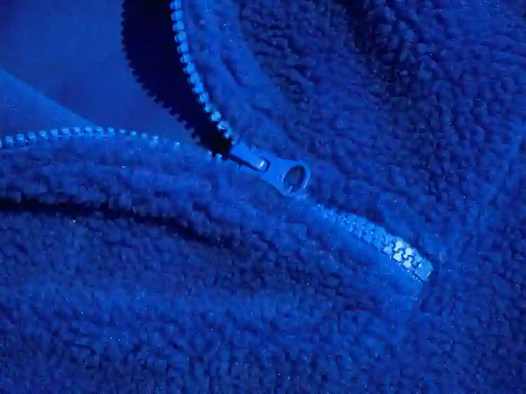 hoodie detailed photo