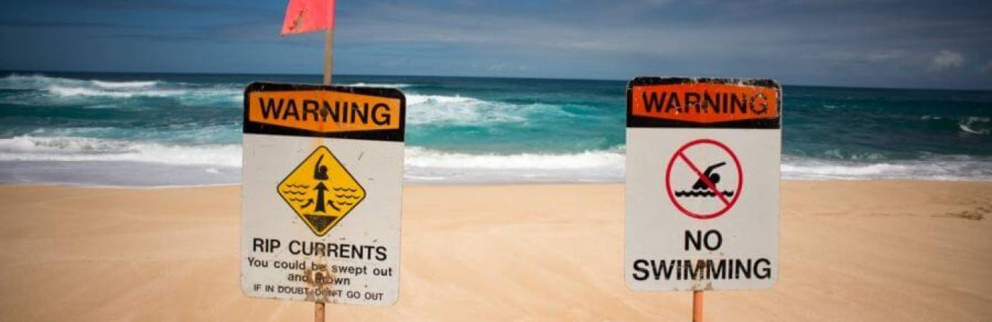 Rip currents. How do the occur? How to stay safe?