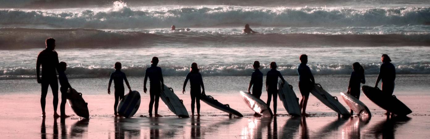 How to choose a surf school or a surf camp